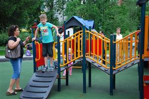 Zahrady sedmi mateřských škol se v tento týden po zimní přestávce otevřely pro veřejnost. Rodiče s dětmi je mohou navštěvovat v době od 16 do 19 hodin.
FOTO: DANA HOĎÁKOVÁ