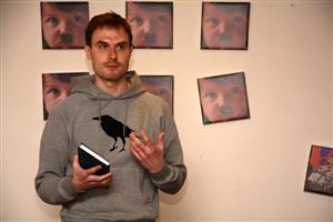 Marek Šindelka přijel do Kopřivnice se svou novelou Únava materiálu jen pár týdnů poté, co za ni získal Magnesii Literu.
FOTO: DAVID MACHÁČEK