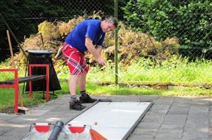 Minigolfista Radim Rieger z TJ Start Kopřivnice obsadil na domácím turnaji v sobotu pátou příčku, v neděli se mu však nedařilo a skončil patnáctý.
FOTO: KRISTINA ČABLOVÁ
