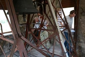 V rámci oslav 420. výročí vysvěcení vlčovického kostela Všech svatých si zájemci mohli prohlédnout i běžně nepřístupné prostory. Řada lidí využila možnosti vyšplhat se až do zvonice ve věži kostela.
FOTO: DAVID MACHÁČEK