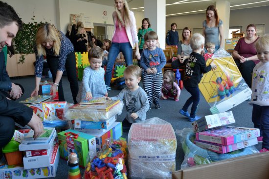 V provizorních prostorách a s nově nakoupeným vybavením začal 1. března obnovený provoz Mateřského centra Klokan.
FOTO: D. MACHÁČEK