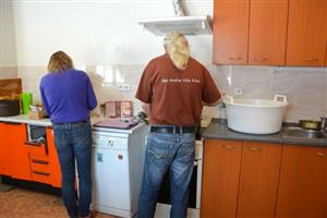 V průběhu mrazivých dnů byla prodloužena provozní doba Denního centra Racek. Lidé bez domova se zde mohli ohřát nebo uvařit si teplé jídlo.
FOTO: DANA HOĎÁKOVÁ