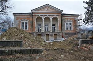 Probíhající rekonstrukce Ringhofferovy vily a nutnost navýšení rozpočtu projektu budou jediným bodem mimořádného jednání zastupitelstva.
FOTO: DAVID MACHÁČEK