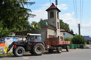 Začala rekonstrukce požární zbrojnice ve Větřkovicích. Po jejím dokončení se hasiči dočkají nového zázemí včetně školicí místnosti. Rekonstrukce má přijít na víc než čtyři miliony korun.
FOTO: DAVID MACHÁČEK