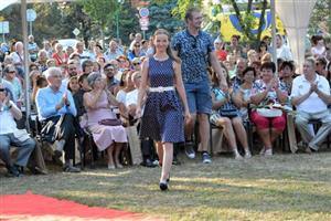 Členové cimbálovky Pramínky vystoupali v rámci slavnostního oceňování osobností kultury na pódium hned dvakrát. Podruhé si šli pro cenu veřejnosti.
FOTO: DAVID MACHÁČEK