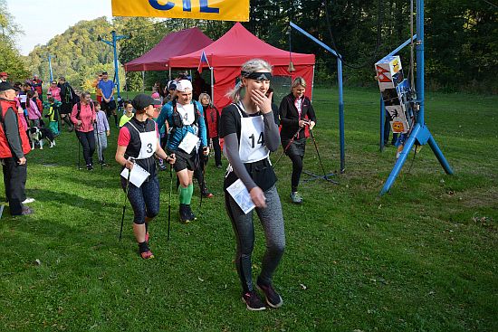 Přestože účastníkům tradičního výstupu na Everest letos nevšedně přálo počasí, na start se jich postavilo o něco méně než v předchozích ročnících.
FOTO: DAVID MACHÁČEK
