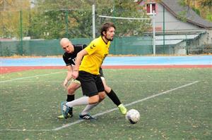 O vítězi ligy v malém fotbale rozhodoval až poslední turnaj, v němž však vedoucí celek tabulky RS Team nezaváhal a slavil titul.
FOTO: KRISTINA ČABLOVÁ