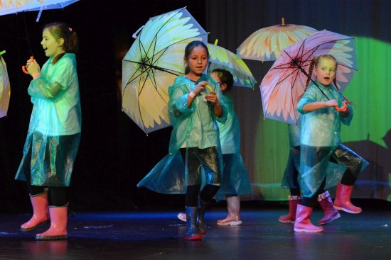 Mezi hosty 22. ročníku přehlídky zpěvu, tance a dramatického umění handicapovaných dětí Motýlek nechyběli ani hosté z partnerského města Myszków.
FOTO: DAVID MACHÁČEK