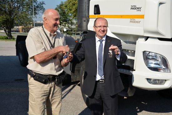 Radomír Smolka (na archivním snímku vpravo) zvažuje odchod z Tatry. Důvodem je podle mluvčího nesouhlas s plánem reorganizace.
FOTO: DAVID MACHÁČEK