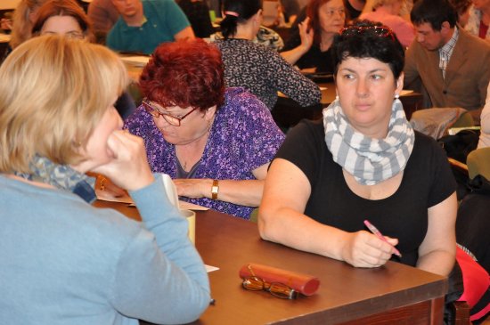 V kulturním domě se sešli členové 21 volebních komisí, aby složili slib a dozvěděli se další podrobnosti k hladkému průběhu voleb.
FOTO: DANA HOĎÁKOVÁ