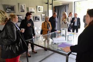 Spolupracovníci spolku Purpura prezentovali zástupcům radnice končící první etapu rekonstrukce Galerie Galaxie.
FOTO: DAVID MACHÁČEK