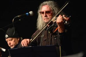 Sobotní večer patřil v Kopřivnici koncertu legendární undergroundové kapely The Plastic People of the Universe.