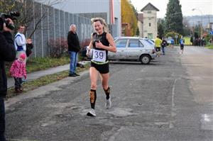 Lenka Quittová (AK E. Zátopka Kopřivnice) zvítězila mezi ženami v Běhu kolem koupaliště ve velmi dobrém čase 20:58 min.
FOTO: KRISTINA ČABLOVÁ