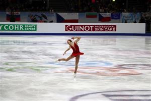 Kláře Štěpánové (FSC Kopřivnice) nevyšly v krátkém programu na mistrovství Evropy dva skoky, krokovku a piruety však měla výborné.
FOTO: ČESKÝ KRASOBRUSLAŘSKÝ SVAZ