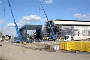 Stavba nového muzea a depozitáře pro Slovenskou strelu je v plném proudu. Součástí Akčního plánu pro letošní rok je vybudování přístupových cest, úprava předprostoru a vybudování provizorního parkování.
FOTO: DAVID MACHÁČEK