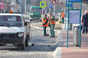 Slumeko začalo s jarním úklidem chodníků i ulic ve městě. Úklid parkovišť byl odložen na dobu po skončení mimořádných opatření.
ILUSTRAČNÍ FOTO: DAVID MACHÁČEK