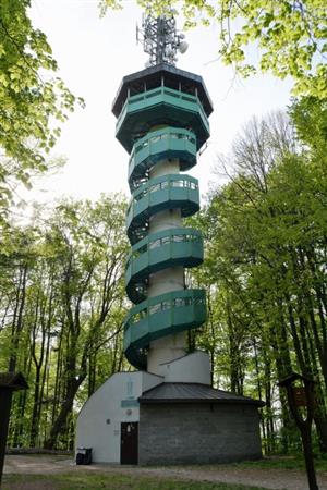 Na konci dubna oslavila rozhledna na Bílé hoře dvacet let svého provozu. 
FOTO: DAVID MACHÁČEK