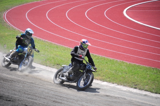 Roman Marek (AK PD Kopřivnice) ukončil plochodrážní kariéru a věnuje se nyní flat tracku
v kategorii veteran. FOTO: KRISTINA ČABLOVÁ