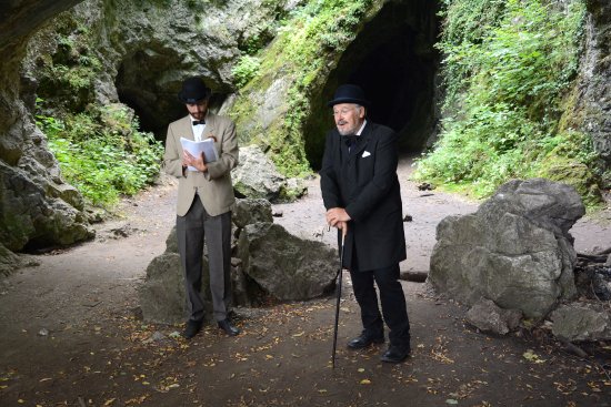 Josef Hrček v roli Karla Mašky představil podrobnosti nálezu šipecké čelisti.
FOTO: DAVID MACHÁČEK