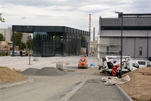 Práce na prostranství v okolí nového muzea nákladních automobilů a výstavního pavilonu Slovenské strely jsou z větší části v režii města Kopřivnice.
FOTO: DAVID MACHÁČEK