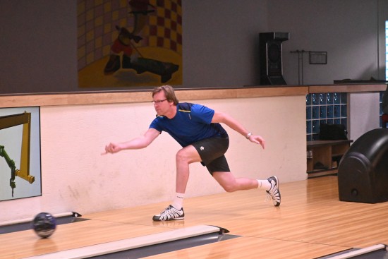V polovině května se po dvou přerušeních opět rozběhla Kopřivnická bowlingová liga, na programu byla standardní kola i dohrávky.
FOTO: KRISTINA ČABLOVÁ