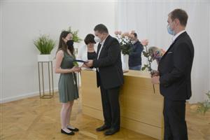 System.Linq.Enumerable+<TakeIterator>d__25`1[System.Char]