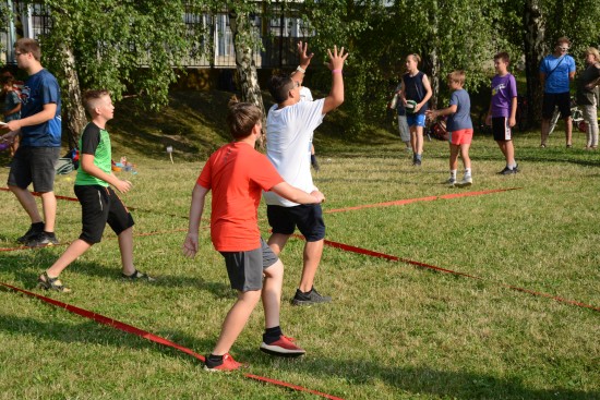 Druhou akcí seriálu Někdo ven??? byl před týdnem turnaj v dodgeballu, který se poprvé uskutečnil v parku E. Beneše. Dnes čeká mladé Kopřivničany odpoledne s volejbalem, které je připraveno v areálu zdejších kurtů.
FOTO: DAVID MACHÁČEK