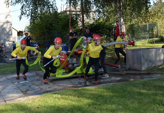 Šestnáct družstev přijelo na 6. ročník pohárové soutěže mladých hasičů, kterou pořádal SDH Mniší.
FOTO: DANA HOĎÁKOVÁ