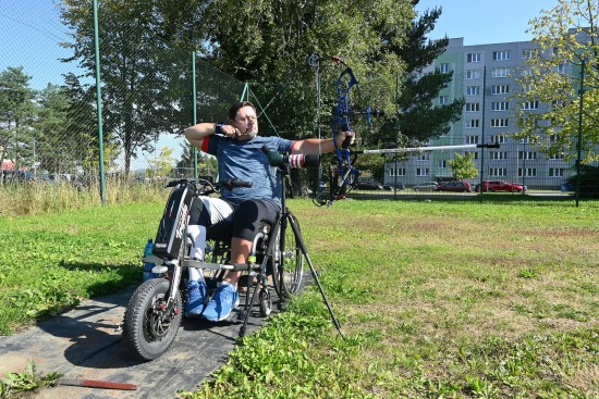 Kopřivničan Tomáš Vrzal usiloval o nominaci na letošní paralympiádu, kvalifikační závod mu ale nevyšel. Cílem je tak Paříž 2024.
FOTO: KRISTINA ČABLOVÁ