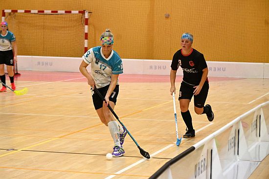 Jana Špirková patří k nejzkušenějším hráčkám v týmu žen FBC Vikings Kopřivnice. V utkání proti Bílovci otevřela skóre.
FOTO: KRISTINA ČABLOVÁ
