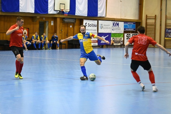 Kapitán Jokeritu Kopřivnice Karel Prchal měl dvě šance srovnat na 2:2, nepodařilo se a dveře do čtvrtfinále play-off zůstaly jeho týmu zavřené.
FOTO: KRISTINA ČABLOVÁ