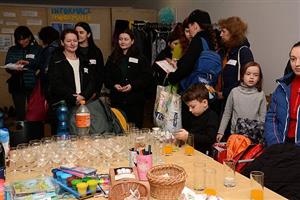 Od minulého pátku funguje v podkrovních prostorách Katolického domu v Kopřivnici komunitní centrum pro uprchlíky z Ukrajiny. Ti zde najdou nejen zázemí pro společné setkávání, ale i pomoc sociálních pracovníků.
FOTO: DAVID MACHÁČEK
