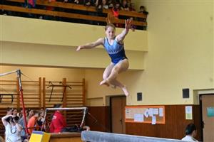 Kopřivnická gymnastka Šárka Kubínová odcvičila bez větších chyb své sestavy v prostných i na kladině a suverénně vyhrála kategorii nejstarších.
FOTO: KRISTINA ČABLOVÁ