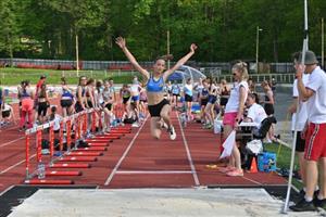 Lucie Křížková (AK EZ Kopřivnice) získala na domácím stadioně  v konkurenci 117 závodnic bronz ve víceboji mladších žaček.
FOTO: KRISTINA ČABLOVÁ