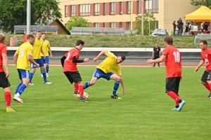Kopřivničtí fotbalisté sice doma porazili Ostravici, ale bodovali oba soupeři před nimi, a tak lepší než třetí místo v soutěži již neobsadí.
FOTO: KRISTINA ČABLOVÁ