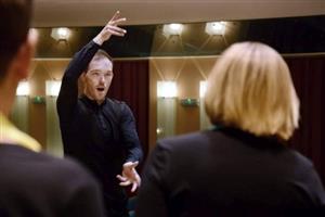 Půl roku po založení slaví ženský pěvecký sbor Cantus Venuste první významný úspěch. První červnový víkend pod vedením sbormistra Jiřího Najvara získaly kopřivnické zpěvačky stříbrnou medaili na mezinárodní soutěži Mundi Cantat. 
FOTO: VLADIMÍR JÁGR