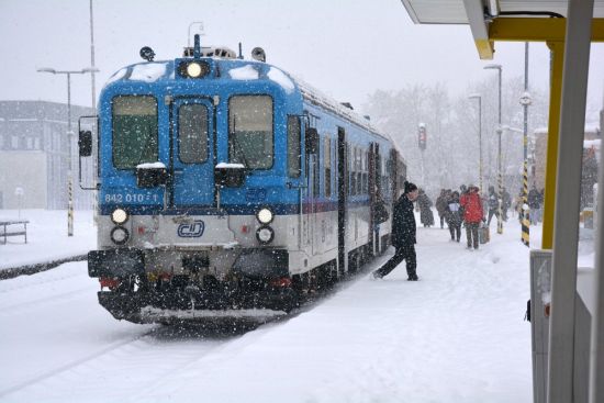 Nový jízdní řád posílil přímé vlakové spojení mezi Kopřivnicí a Ostravou. 
FOTO: DAVID MACHÁČEK