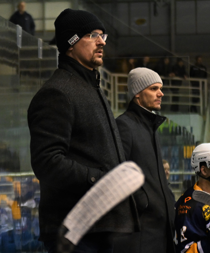Kouč Ladislav Majkus (vlevo) a asistent Adam Červenka. FOTO: M. HAVRAN
