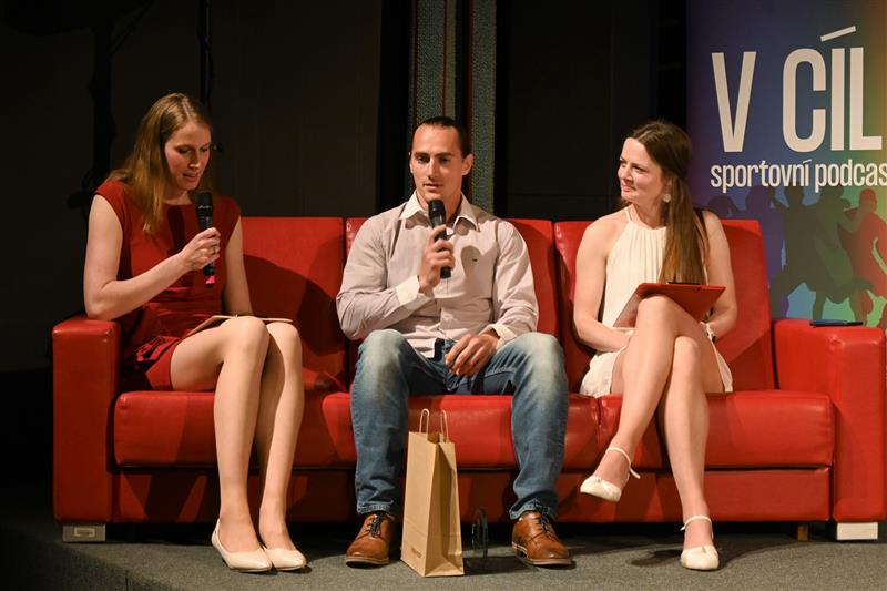 Jedním z oceněných jednotlivců v rámci Sportovce roku byl i útočník hokejistů Kopřivnice Michal Velecký. FOTO: MAREK HAVRAN