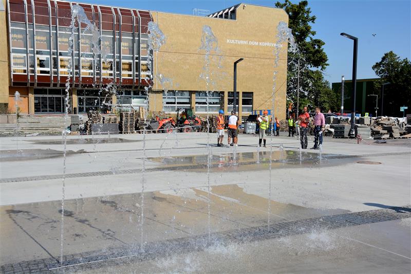 Město zajistilo exponát pro pavilon, zpoždění stavby ale roste