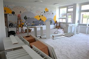 Práce na vybudování nové třídy v Mateřské škole Polárka finišují. Děti, které v minulém týdnu prošly mimořádným zápisem, nastoupí již od září. FOTO: DAVID MACHÁČEK