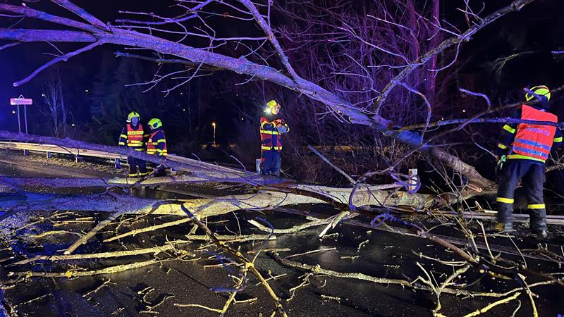 Během prvního pololetí vyjela jednotka kopřivnických hasičů k 57 událostem. Meziročně jde o významný pokles. FOTO: JSDH KOPŘIVNICE