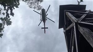 Vrtulník Letecké záchranné služby zasahoval v pátek 1. září u případu muže, který se vážně zranil pádem z Bezručovy vyhlídky. FOTO: JSDH KOPŘIVNICE