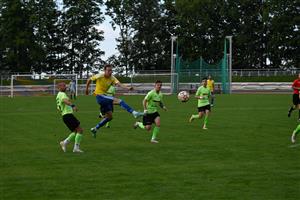 V tomto utkání Kopřivnice proti Petrovicím měl obuté střelecké kopačky domácí útočník Marek Socha, jenž zatížil konto soupeře třemi brankami. FOTO: MAREK HAVRAN