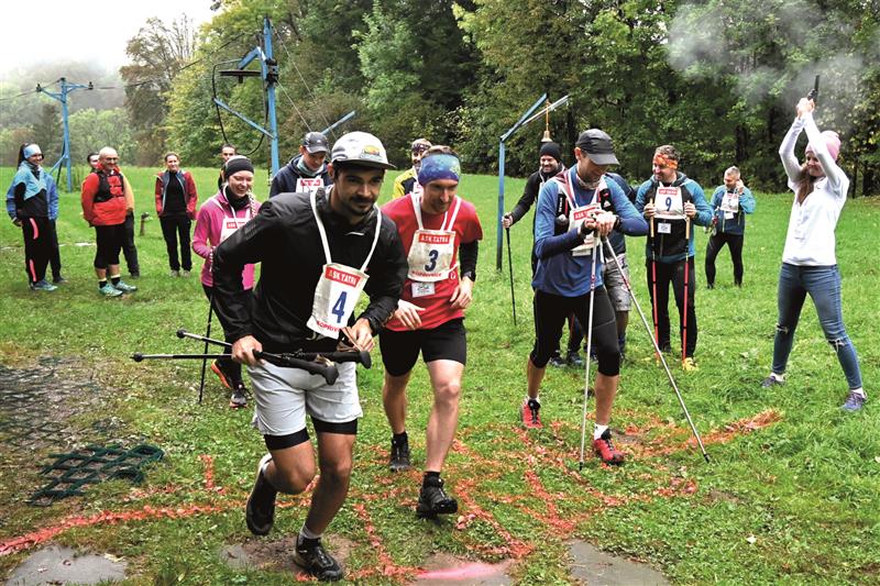 Po třech letech se do Kopřivnice vrátil Everesting. Na sjezdovce Červený kámen se sešlo několik desítek sportovců, kteří se vydali vstříc velkému dobrodružství. Nejlepší jednotlivci, dvojice i dva vícečlenné týmy zdolali všech 39 výstupů. FOTO: MAREK HAVR