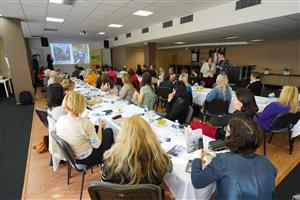 Účastníky Podzimní  školy Zdravých měst čekala v Kopřivnici řada odborných seminářů a výměna zkušeností, ale i zábava například v podobě návštěvy muzeí.