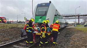 Jedním ze zásahů místní jednotky dobrovolných hasičů byla i pomoc při železniční nehodě, při které těsně před Vánoci došlo ke kolizi vlaku s cyklistou