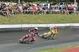 Fanoušci ploché dráhy vyhlížejí novou sezonu. Poprvé se letos pojede o svátečním čtvrtku 8. května závod družstev s mezinárodní účastí.