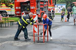 Hasičská soutěž TFA junior přilákala nejen mladé hasiče, ale i mnoho dívek. Závodníci soutěžili v pěti věkových kategoriích.