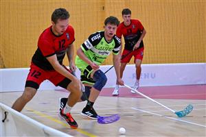 Z prvních tří zápasů nové sezony mají florbalisté Kopřivnice čtyři body. Zdatně si zatím vedou i dvě nové posily – obránce Dan Peterek (č. 12) a útočník David Svoboda (č. 13).